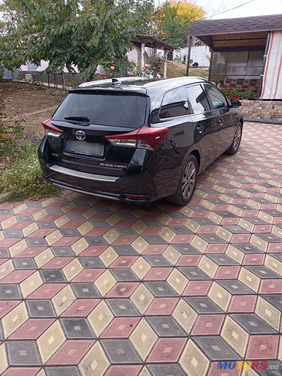 2016' Toyota Auris photo #2