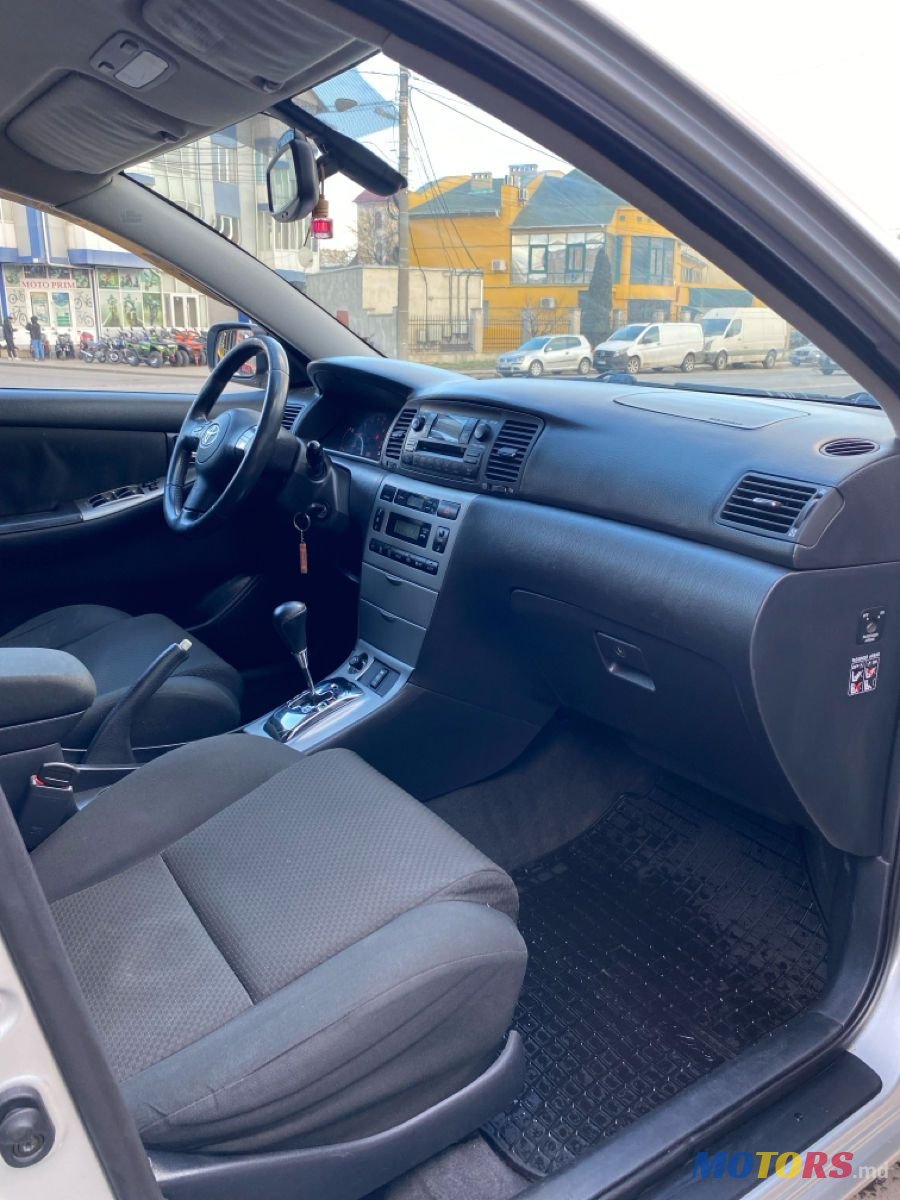 2005' Toyota Corolla photo #6