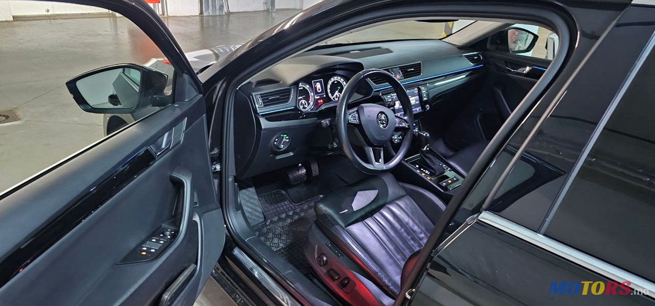 2016' Skoda Superb photo #6