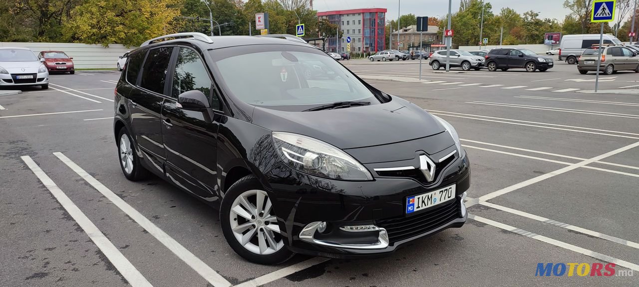 2013' Renault Grand Scenic photo #1