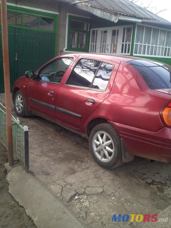 2002' Renault Clio photo #3