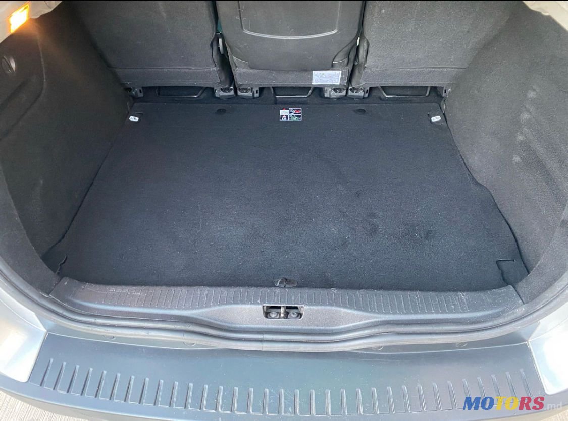 2015' Renault Megane photo #5