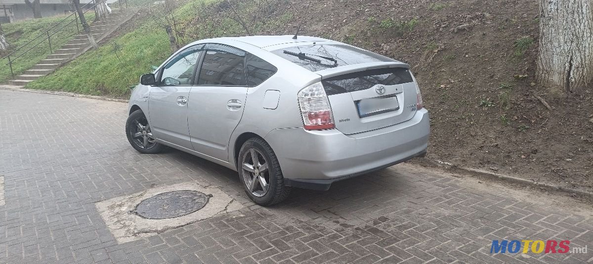 2007' Toyota Prius photo #3