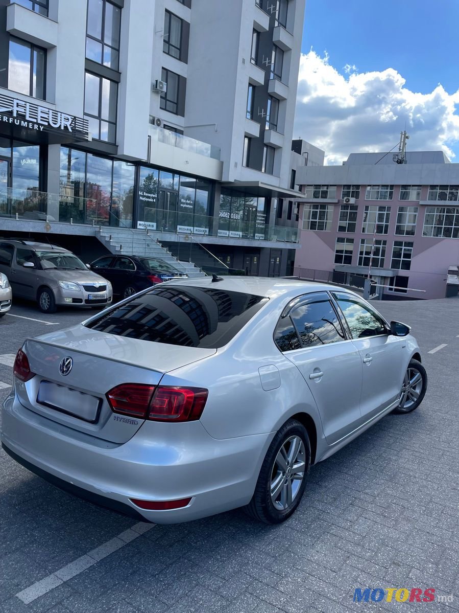 2014' Volkswagen Jetta photo #2