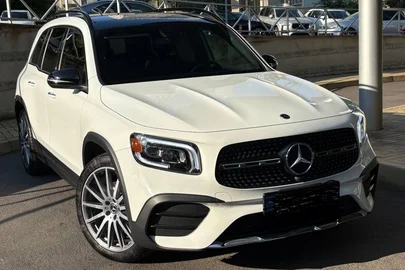 2021' Mercedes-Benz GLB