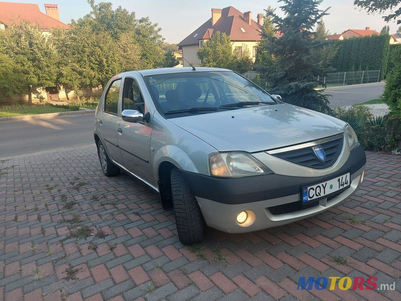 2007' Dacia Logan photo #2