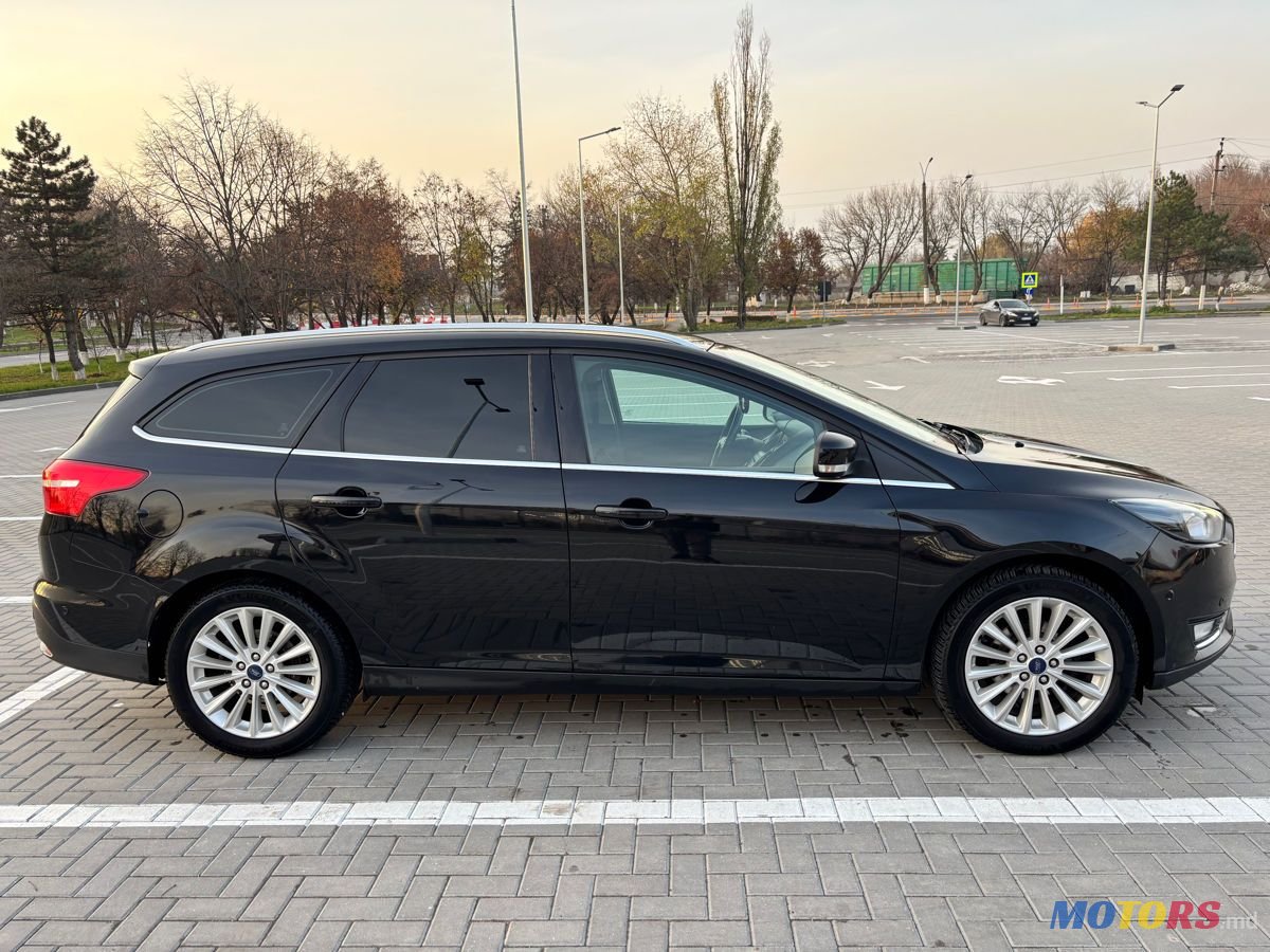 2015' Ford Focus photo #2