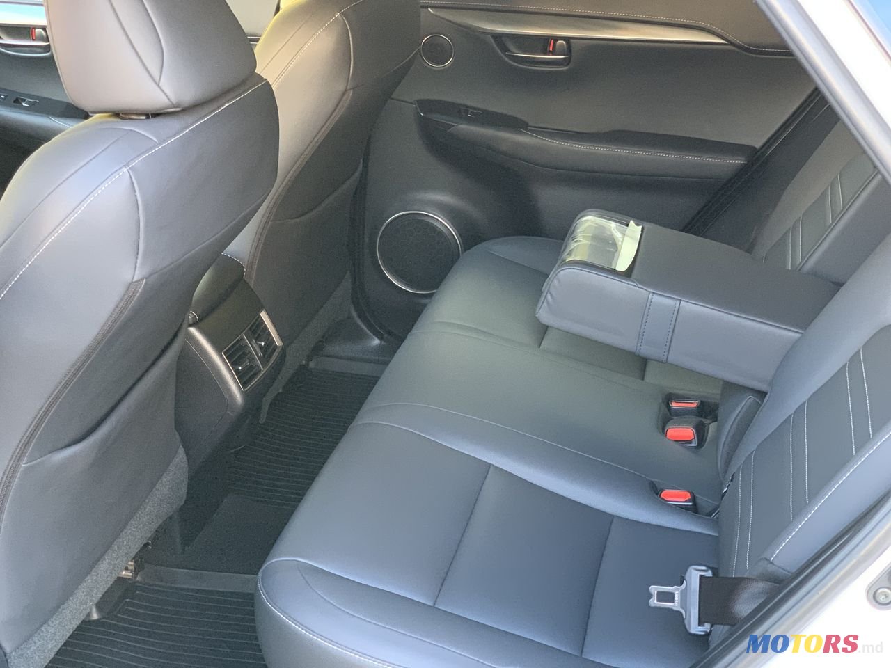 2018' Lexus NX 300H photo #6