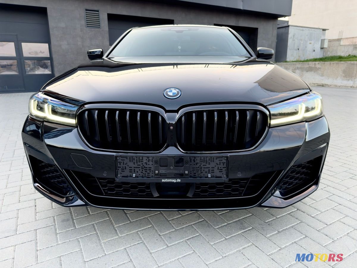 2021' BMW 5 Series photo #5