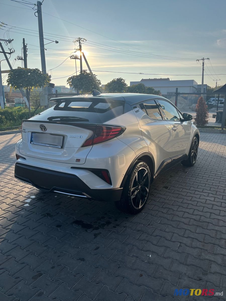 2022' Toyota C-HR photo #3