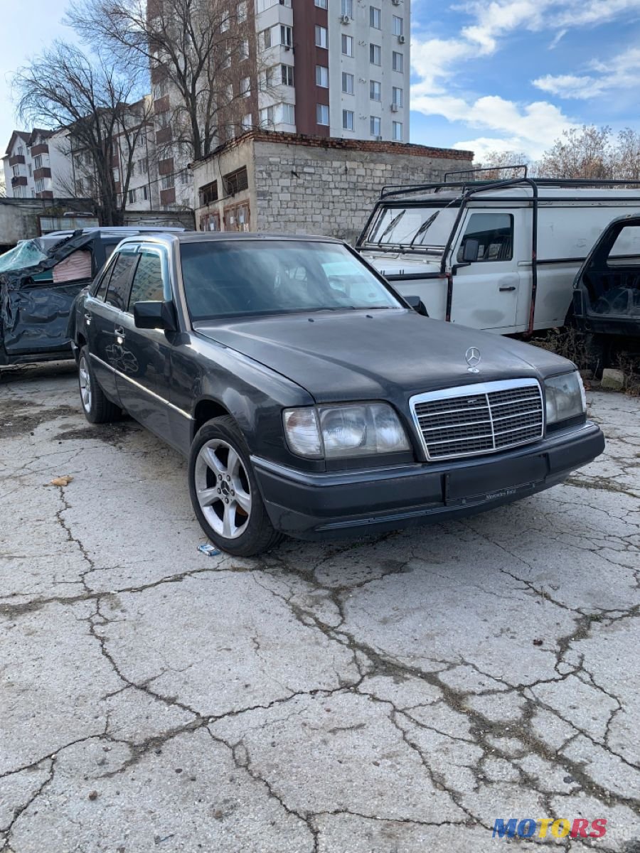 1994' Mercedes-Benz W124 photo #1