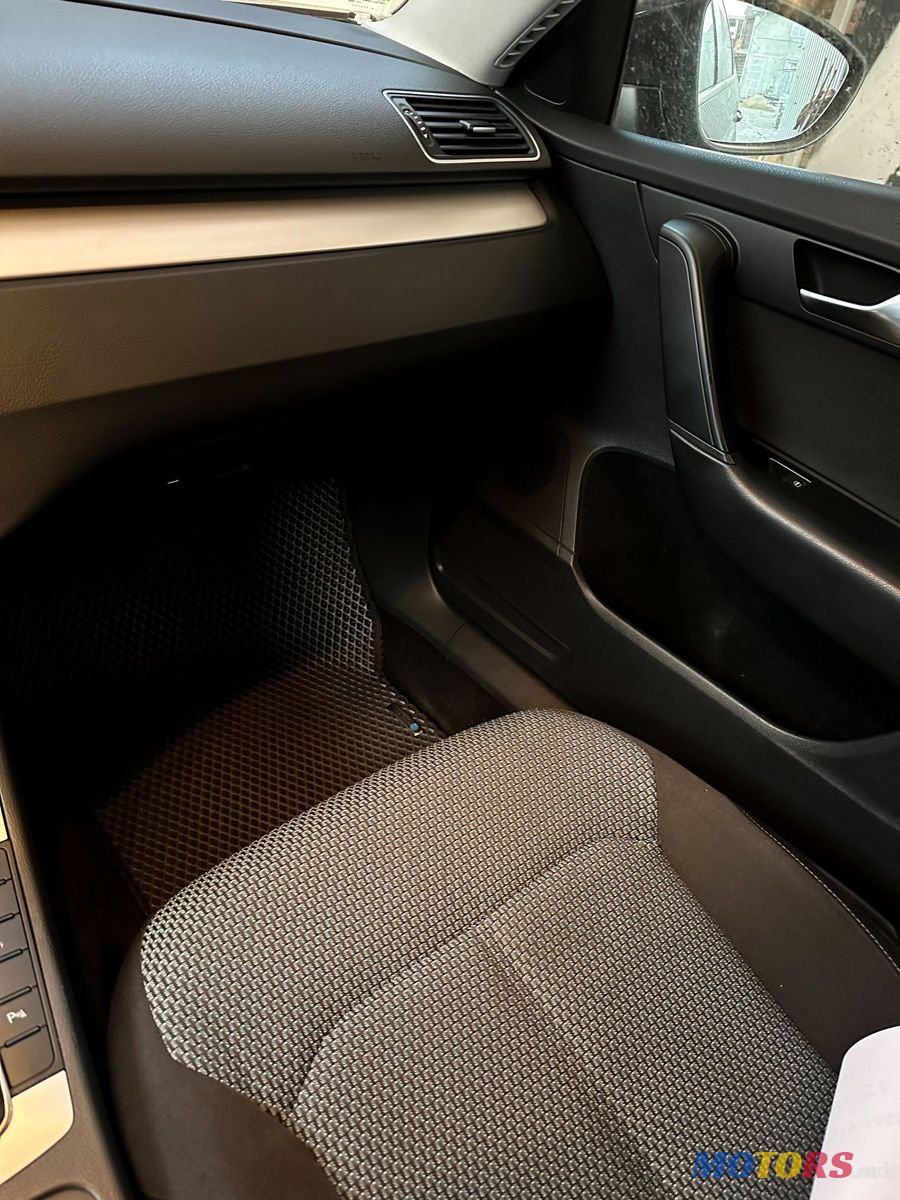 2014' Volkswagen Passat photo #6