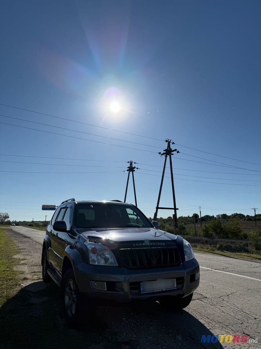2006' Toyota Land Cruiser Prado photo #1