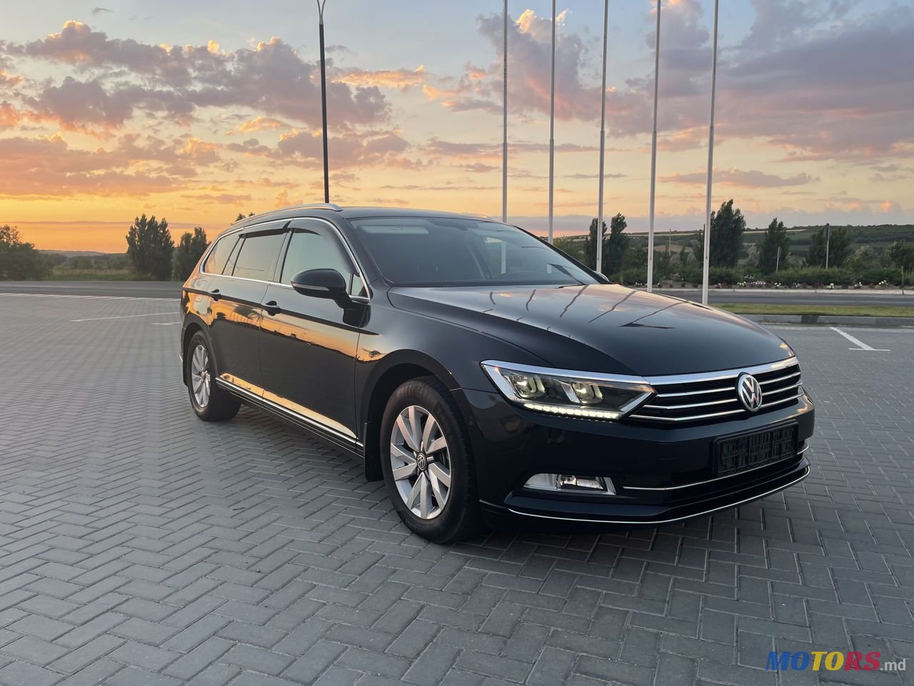 2016' Volkswagen Passat photo #1