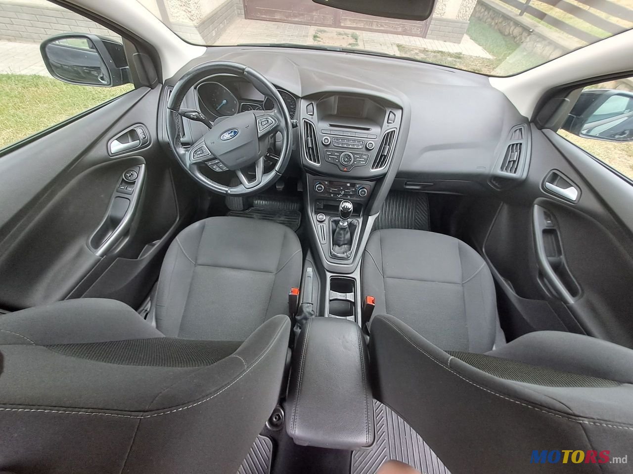 2016' Ford Focus photo #5