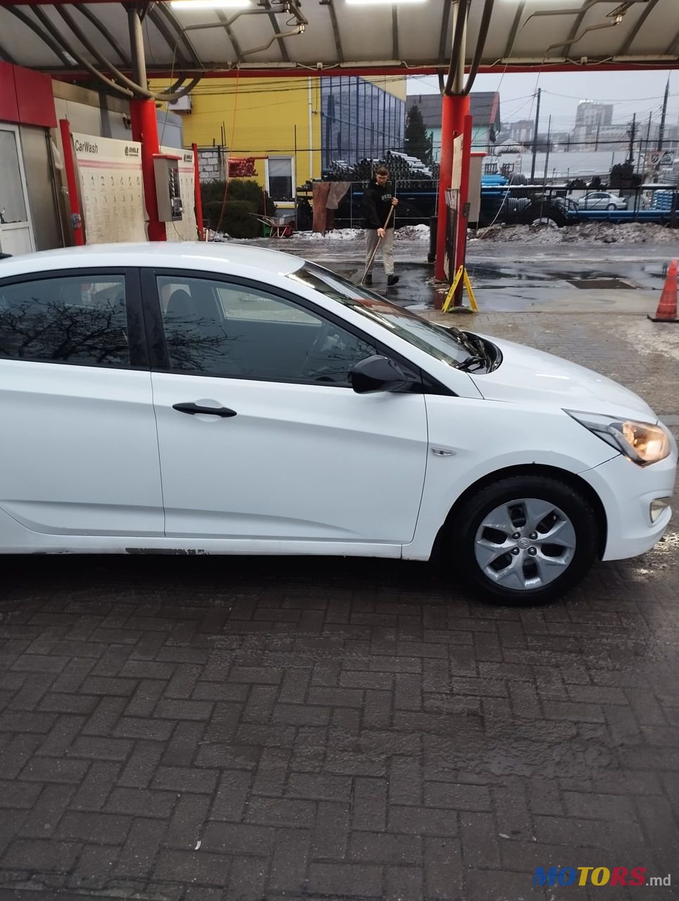 2016' Hyundai Accent photo #4