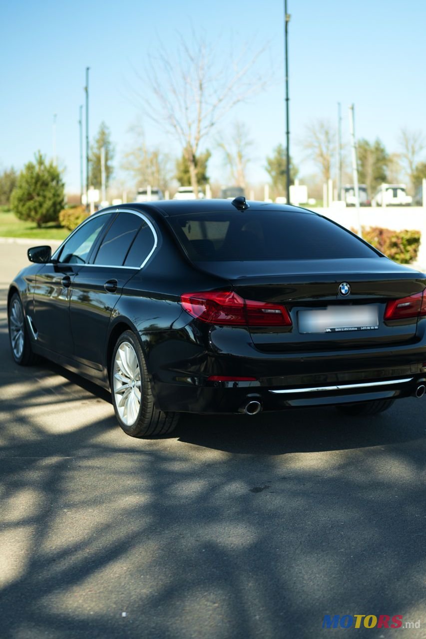 2019' BMW 5 Series photo #4
