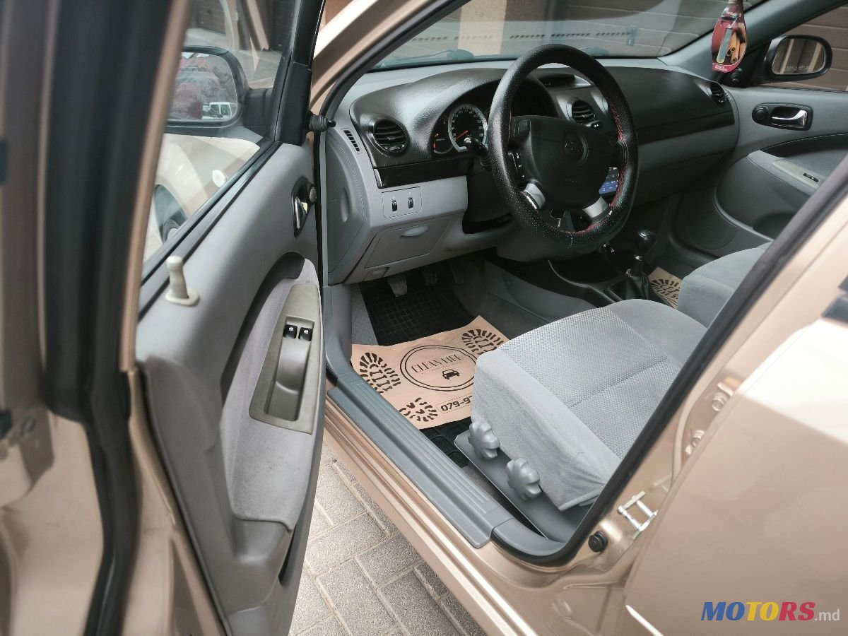 2007' Chevrolet Lacetti photo #4