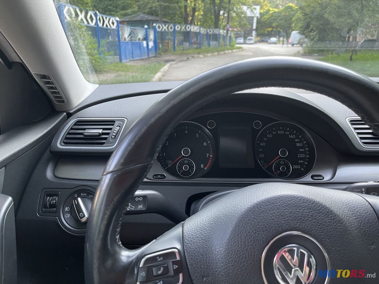 2012' Volkswagen Passat photo #3