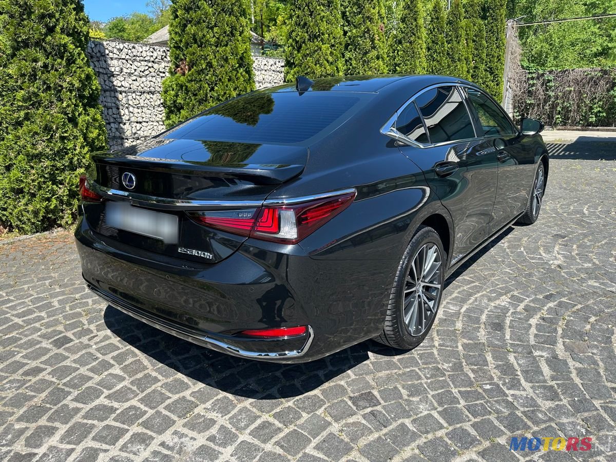 2022' Lexus Es Series photo #3
