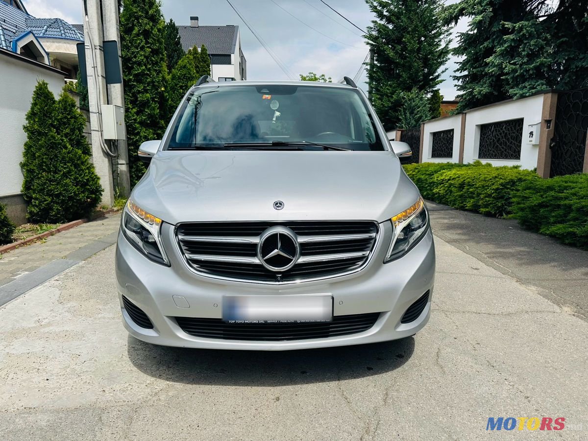 2019' Mercedes-Benz V-Class photo #6