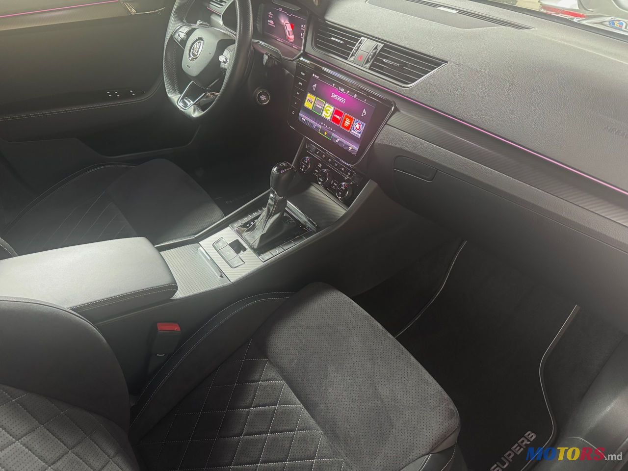2020' Skoda Superb photo #5