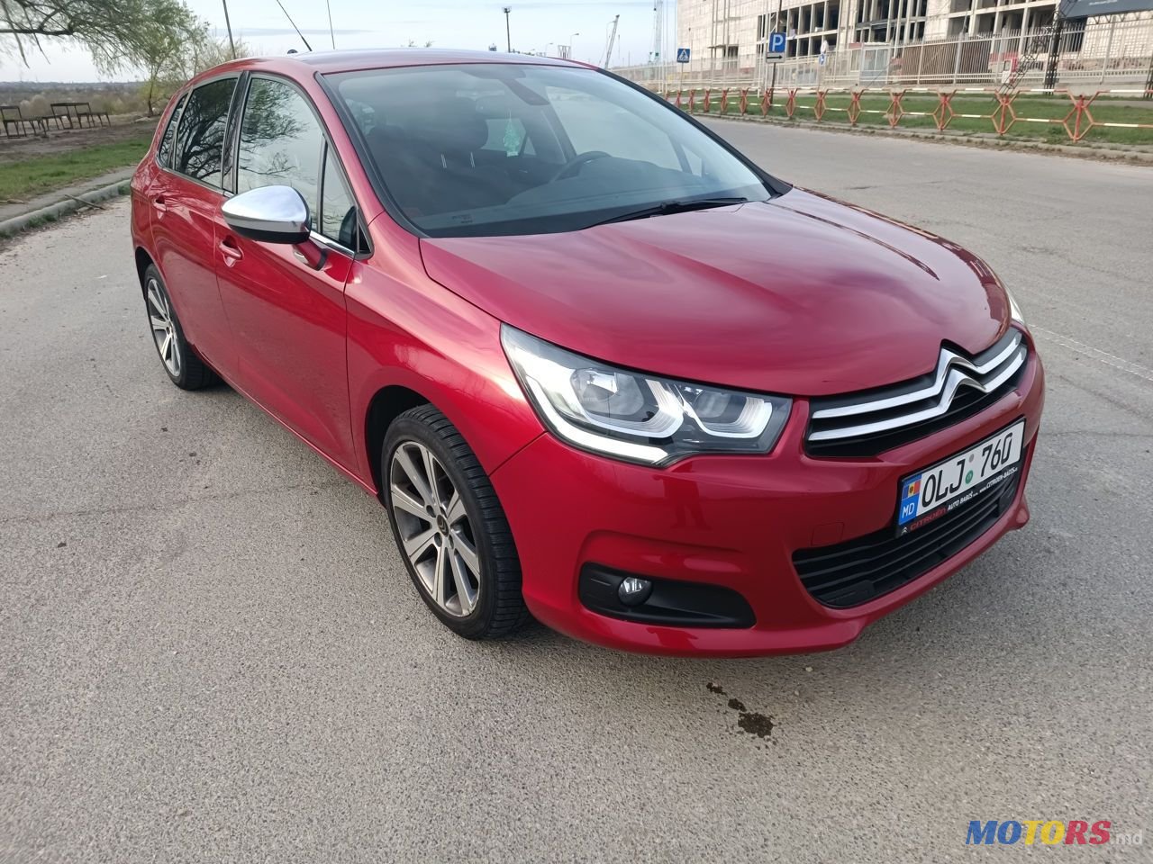 2015' Citroen C4 photo #2