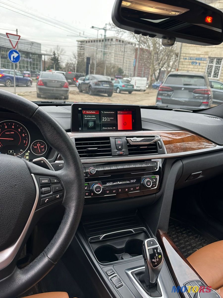 2018' BMW 3 Series photo #3
