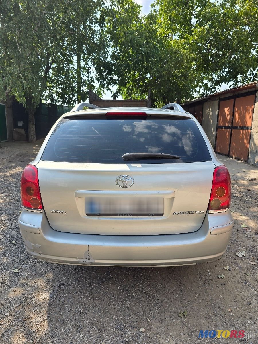 2003' Toyota Avensis photo #4