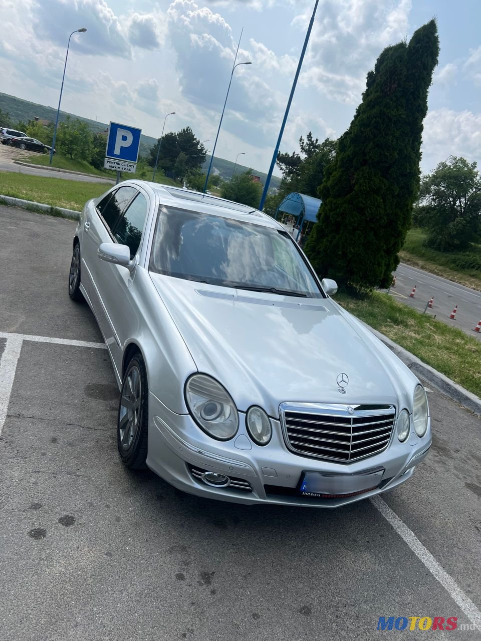 2007' Mercedes-Benz E-Class photo #1