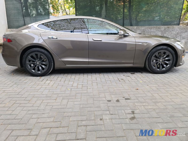 2016' Tesla Model S photo #2