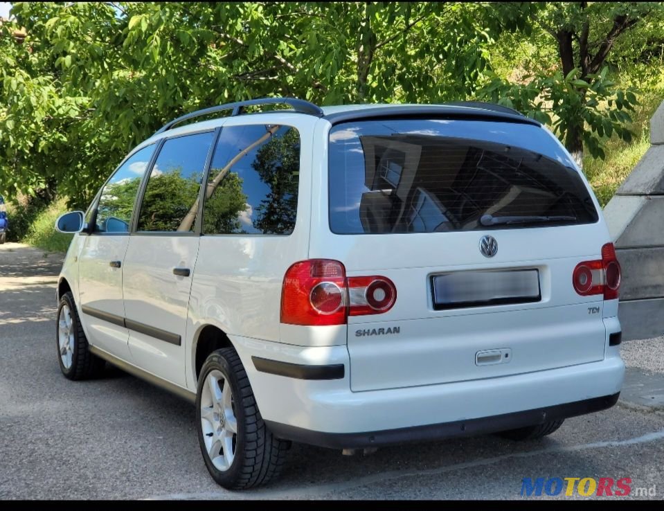 2007' Volkswagen Sharan photo #3