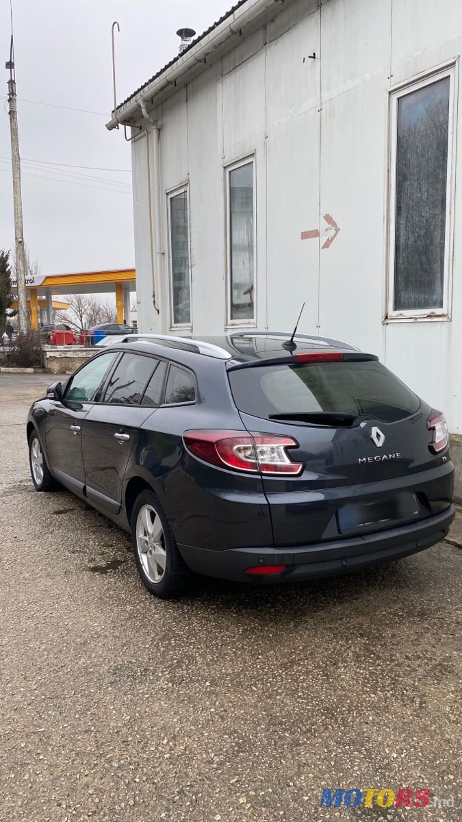 2009' Renault Megane photo #3