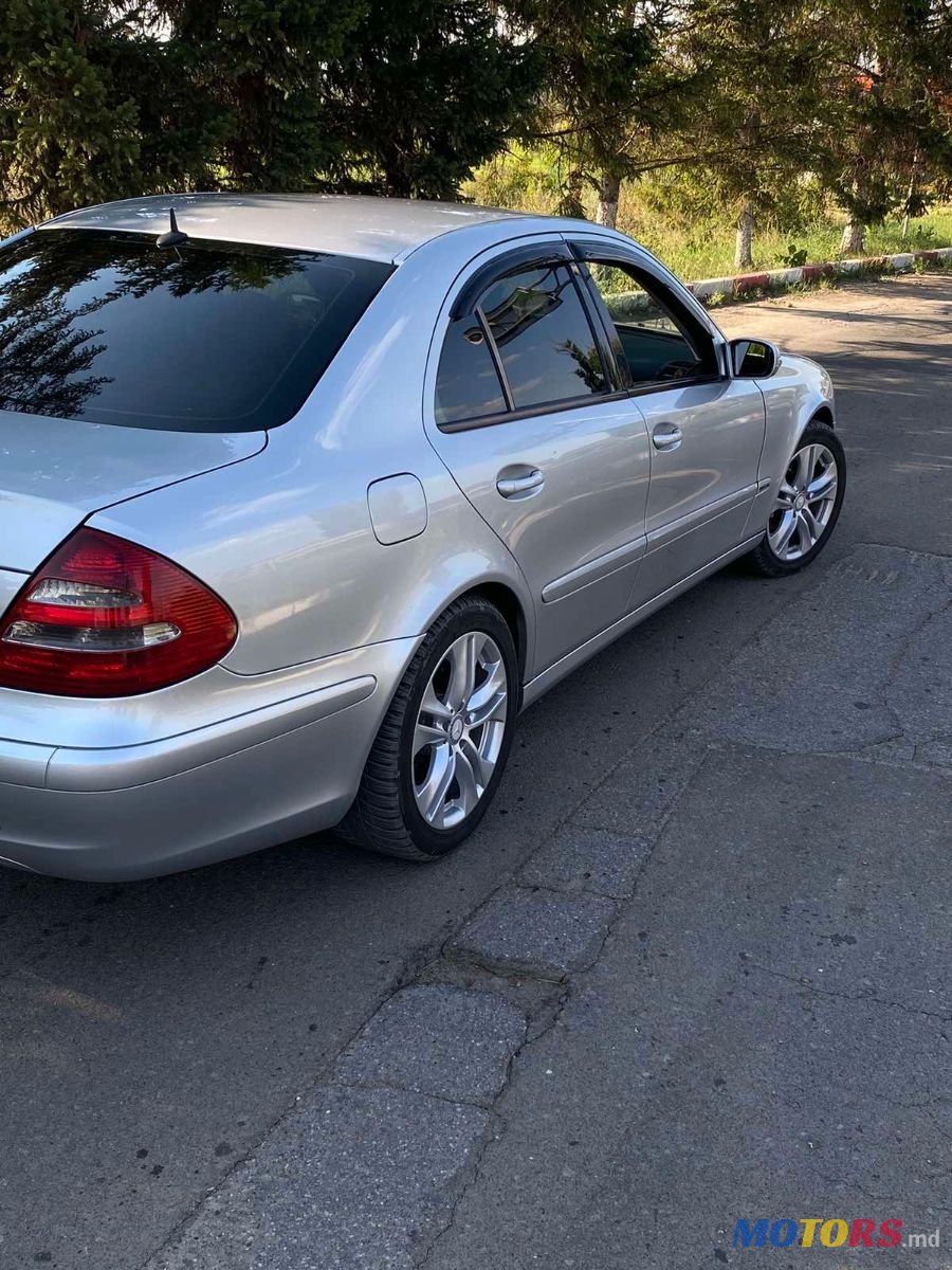 2004' Mercedes-Benz E-Class photo #4