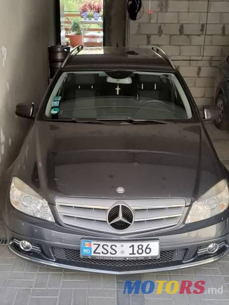 2010' Mercedes-Benz C photo #3