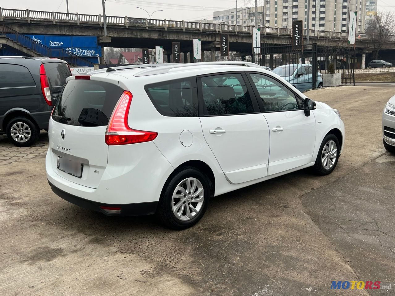 2016' Renault Grand Scenic photo #6