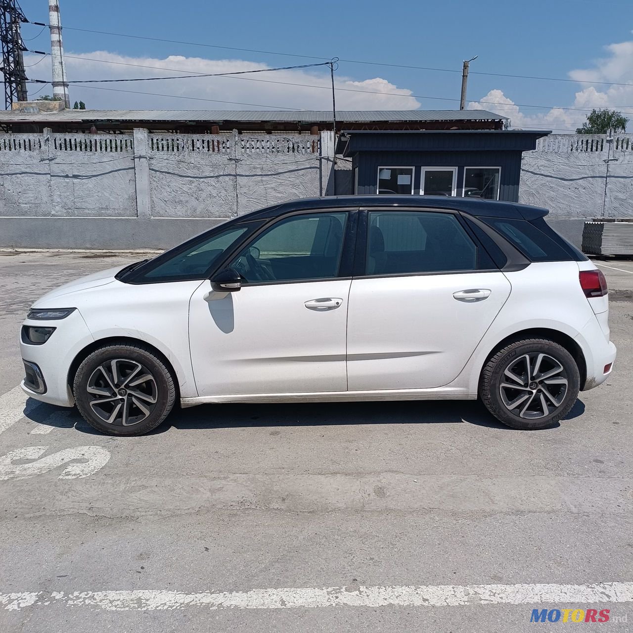 2019' Citroen C4 Picasso photo #4