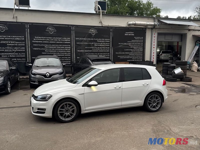 2014' Volkswagen Golf photo #1