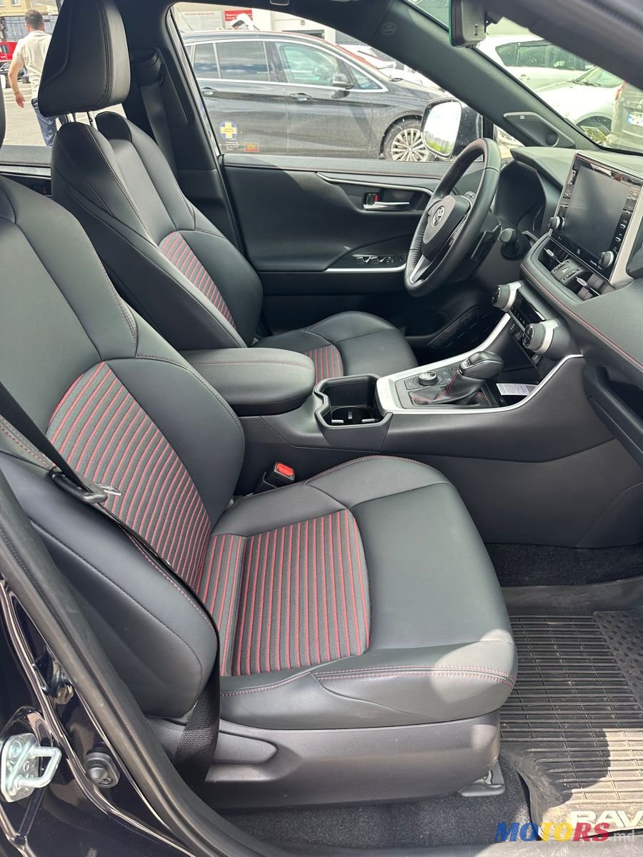 2022' Toyota RAV4 photo #5