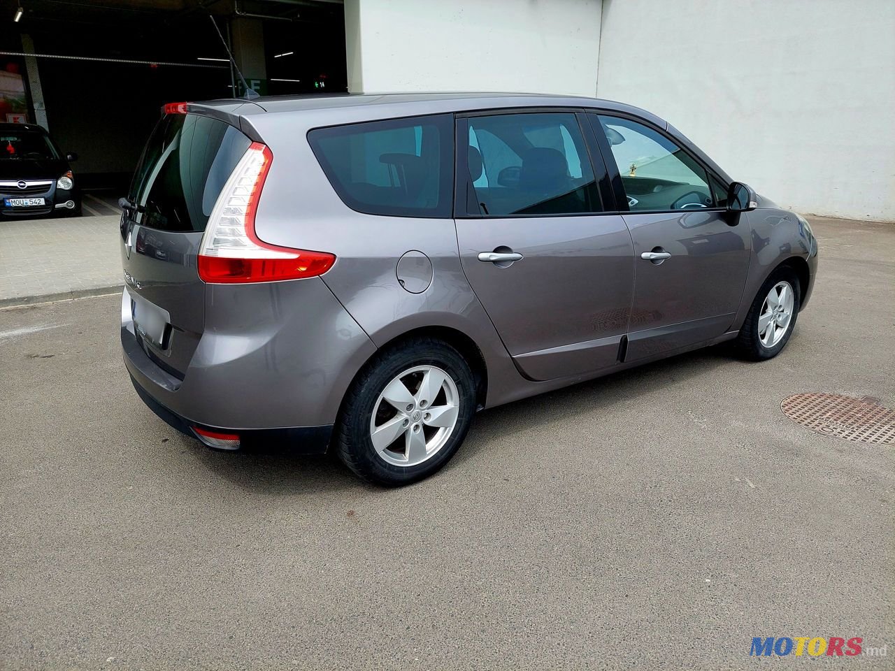 2009' Renault Grand Scenic photo #4