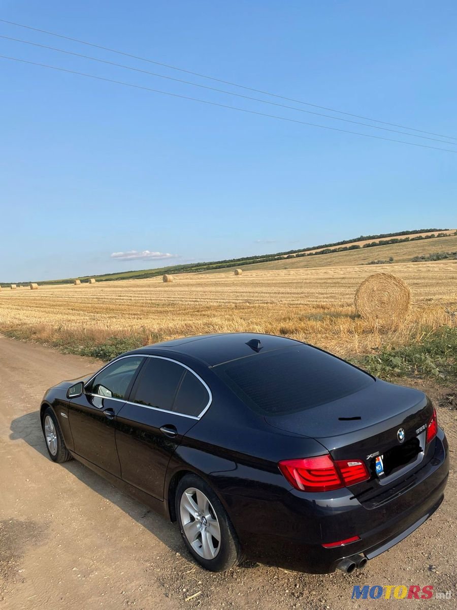 2013' BMW 5 Series photo #1