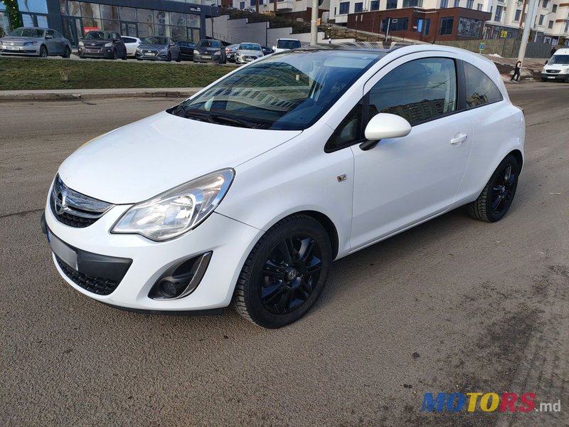 2011' Opel Corsa photo #4