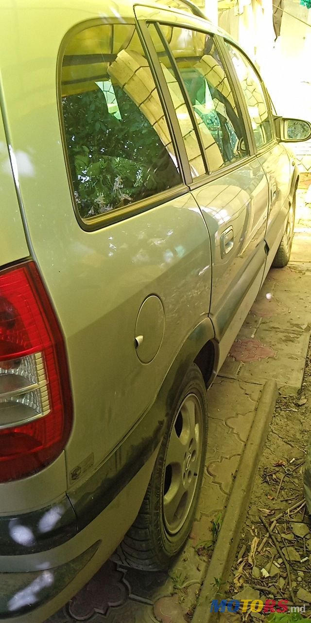 2005' Opel Zafira photo #4
