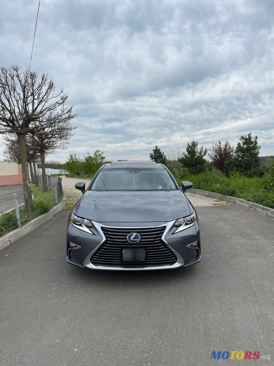 2016' Lexus Es Series photo #3