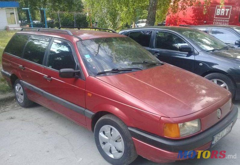 1993' Volkswagen Passat photo #1