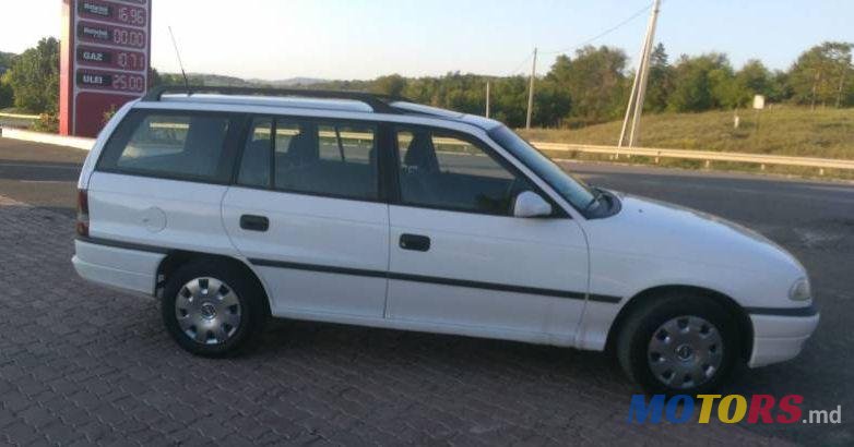 1996' Opel Astra photo #1