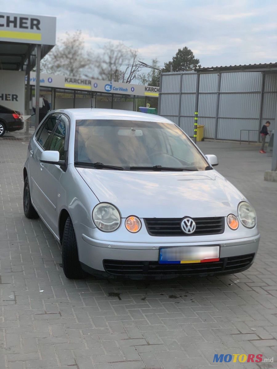 2004' Volkswagen Polo photo #1
