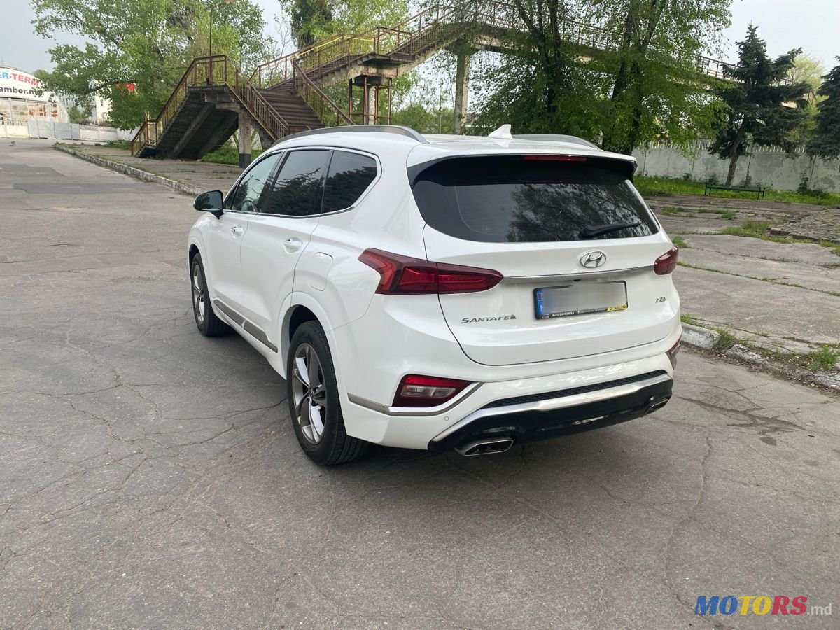 2018' Hyundai Santa Fe photo #1