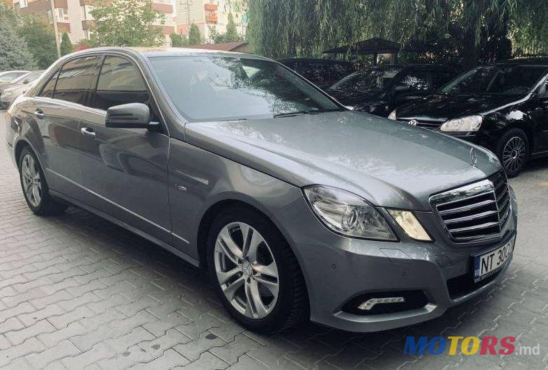 2009' Mercedes-Benz E photo #1