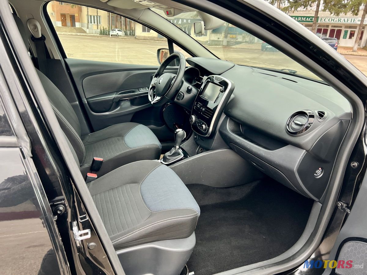 2015' Renault Clio photo #5